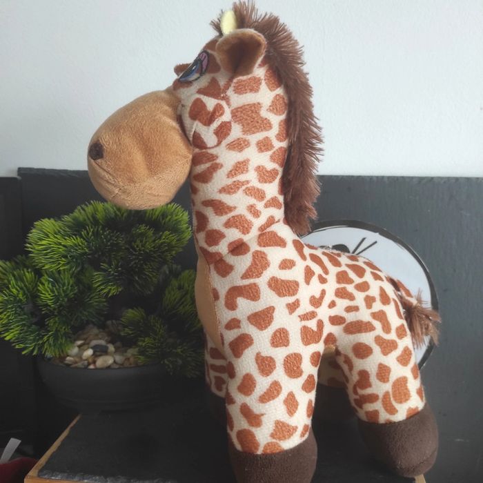 Peluche girafe Sandy vintage marron beige jaune #geektradepeluche