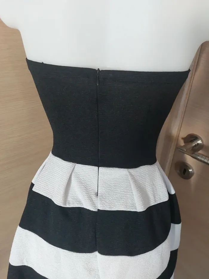 Robe bicolore  bustier  à rayures - photo numéro 4