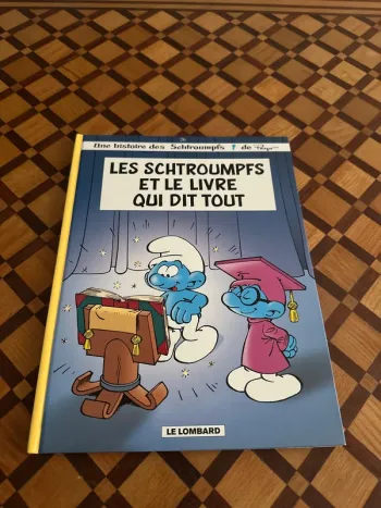 BD Les Schhtroumpfs et le Livre qui dit tout