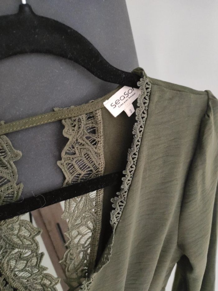 Robe 👗 kaki dentelle décolleté taille S - photo numéro 9