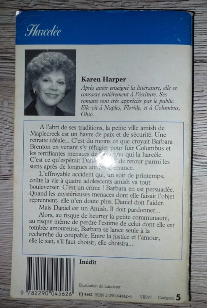 Livre de poche Harcelée - photo numéro 2