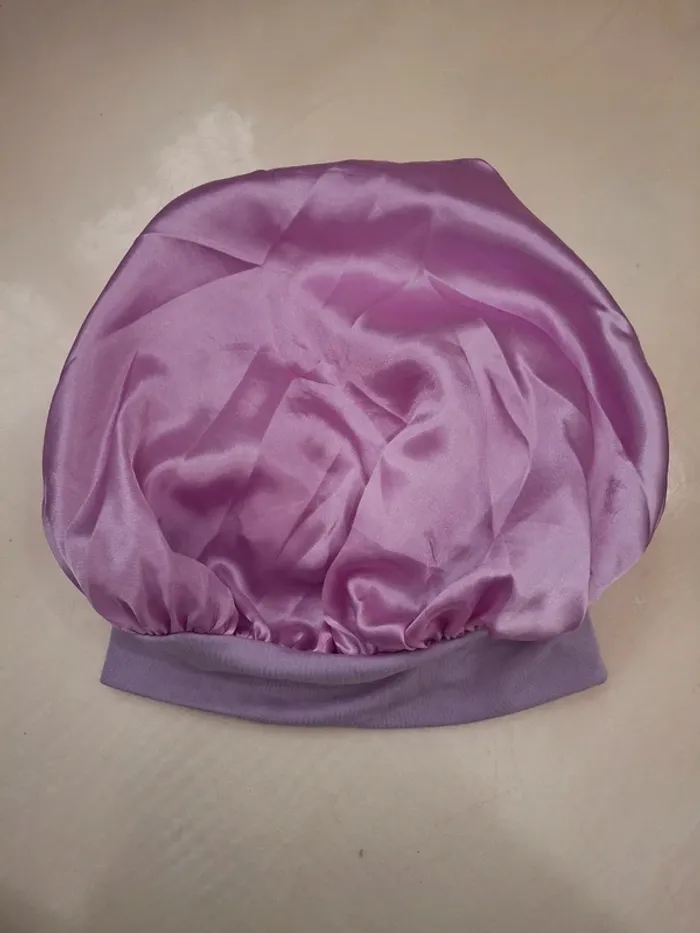 Bonnet cheveux en satin violet