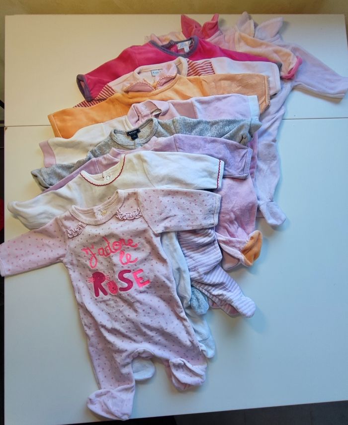 Carton vêtements bébé 0-1 mois