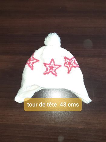 Bonnet étoile avec poupon