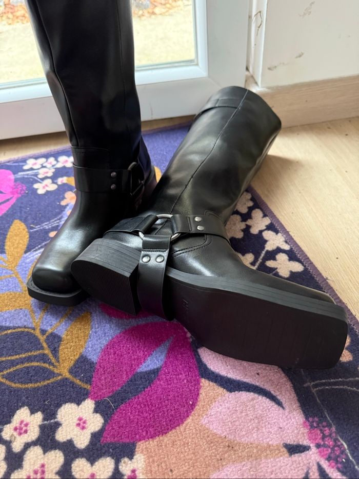 Magnifiques bottes femme en cuir neuves avec étiquette pointure 38 - photo numéro 5