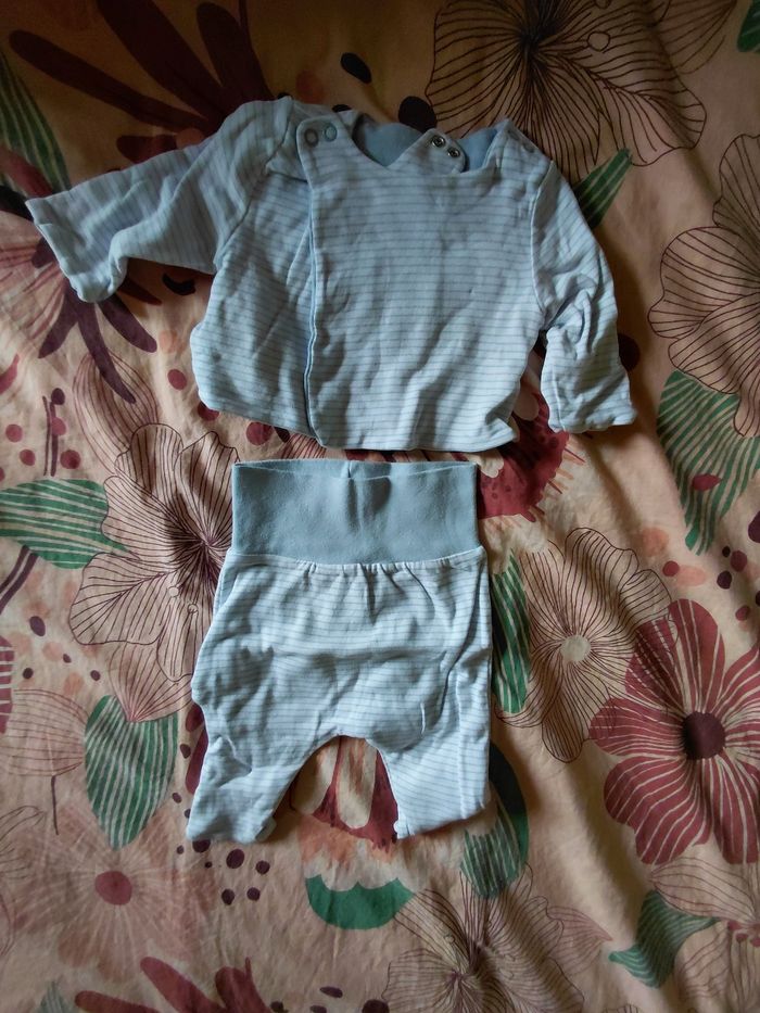 Ensemble pyjama ou sport