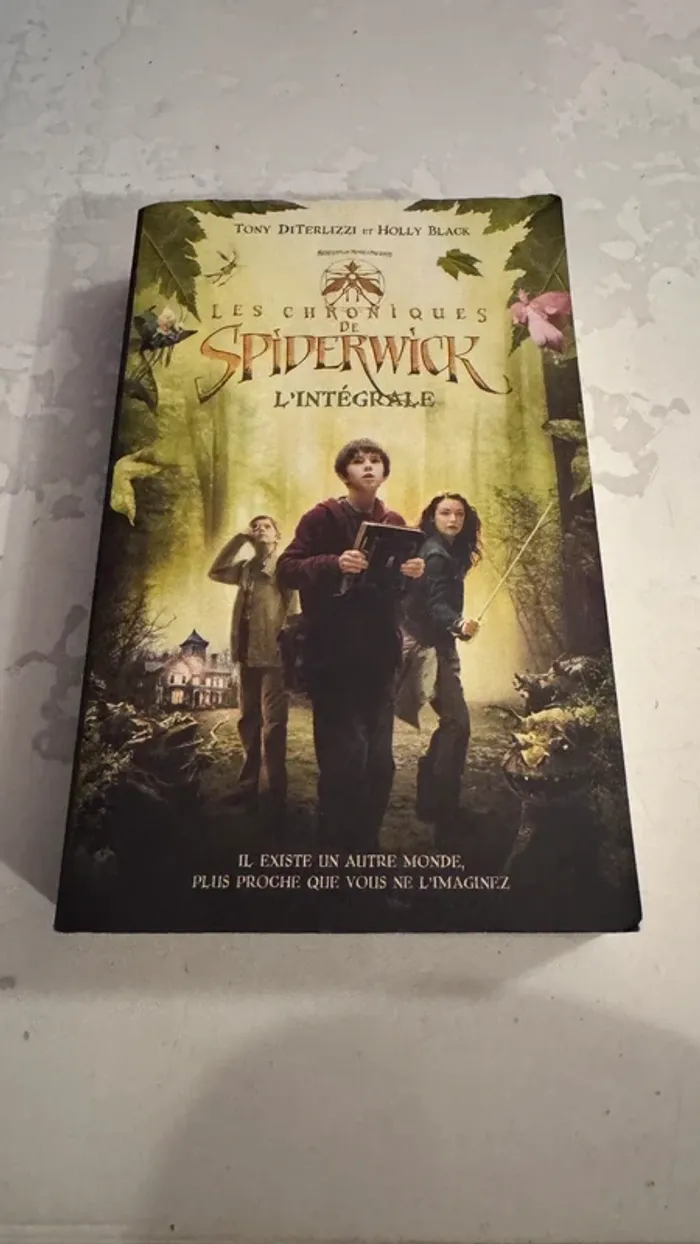 📚 Les Chroniques de Spiderwick – L’Intégrale par Tony DiTerlizzi et Holly Black