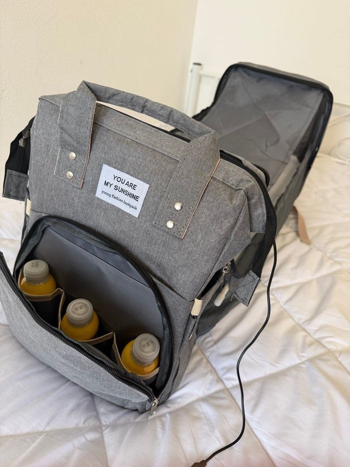 Sac à langer neuf avec lit intégré - 2 en 1 - photo numéro 2