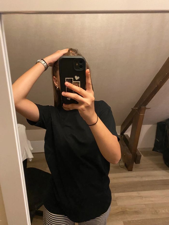 t-shirt noir, jeune arbitre de hand/ de foot - photo numéro 4
