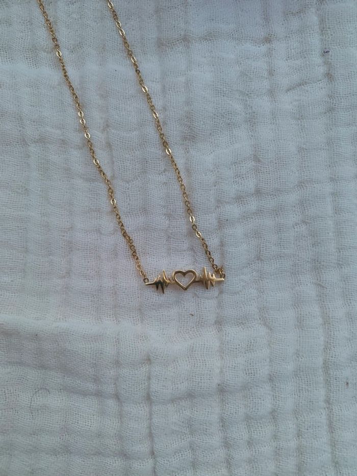 Collier doré cœur - photo numéro 2