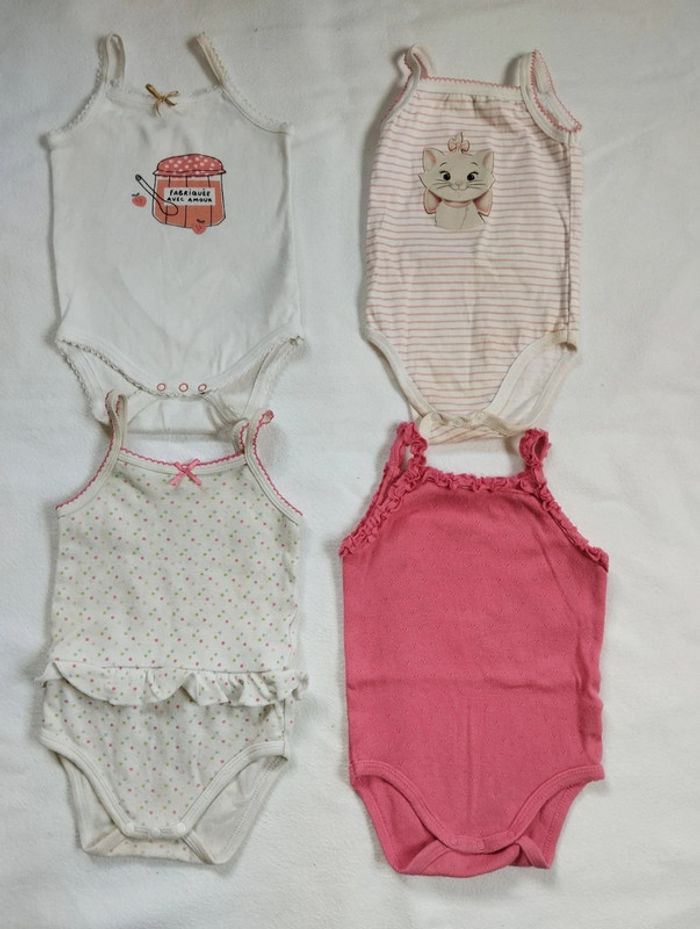 Lot bodies sans manches fille 18 mois