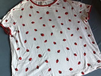 T-shirt met borduursel