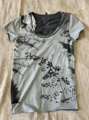 T-shirt cop copine gris fleuri taille 1