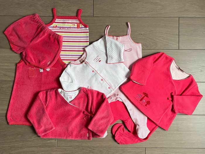 Lot de vêtements Natalys T-6 mois