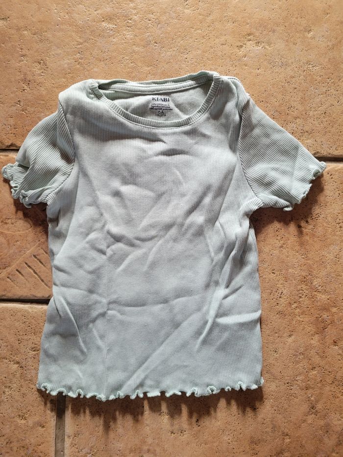 Tee shirt