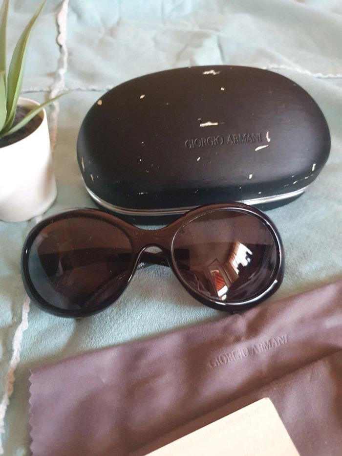 🐾Superbes lunettes de soleil Giorgio Armani🐾 - photo numéro 3
