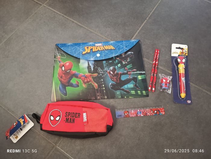 Fournitures scolaire Spiderman