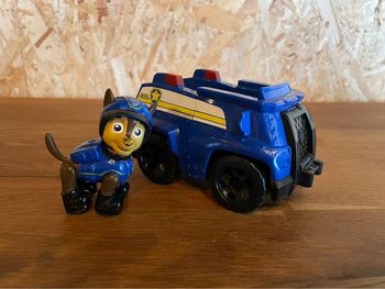 Chase avec son Véhicule de la Pat Patrouille
