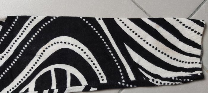 Pull avec perles - photo numéro 9