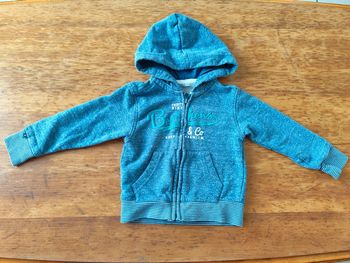 Lot de 2 sweets zippés à capuche taille 24mois kiabi