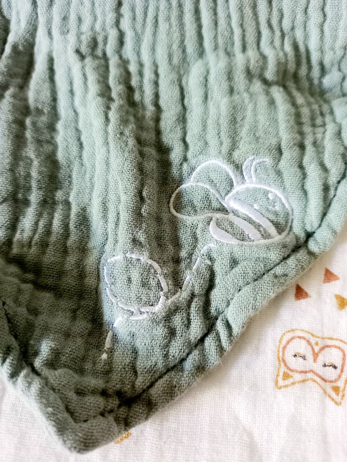 Doudou feuille Nature et découverte - photo numéro 2