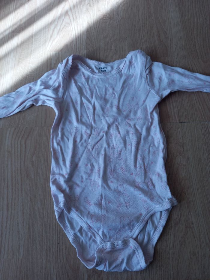 Lot de bodys - photo numéro 5