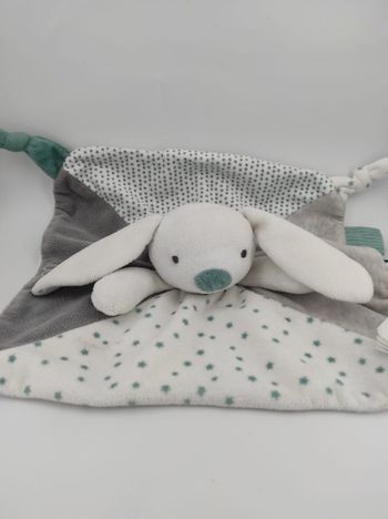 Doudou plat lapin blanc gris bleu étoiles OBAIBI