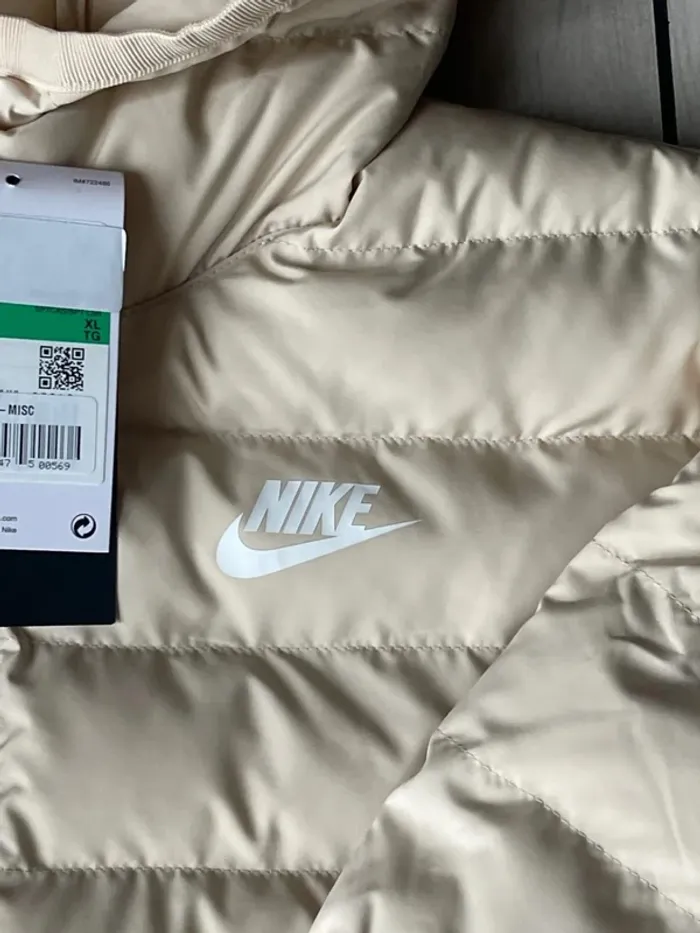 Doudoune Nike - photo numéro 2