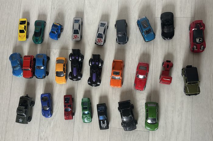 gros lot de voiture - photo numéro 2