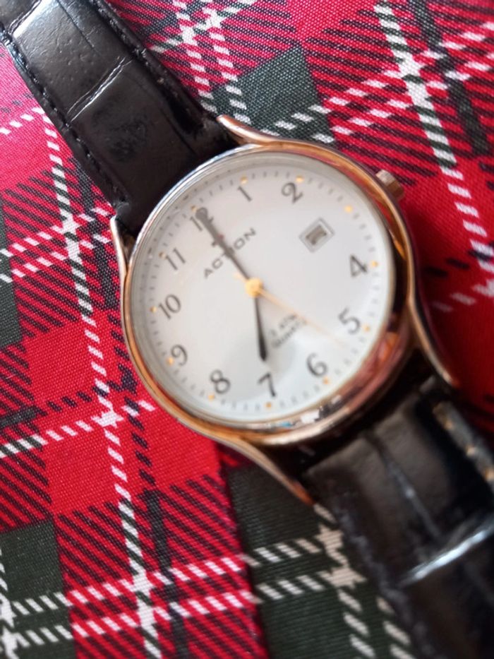 Montre ancienne - Action - photo numéro 2