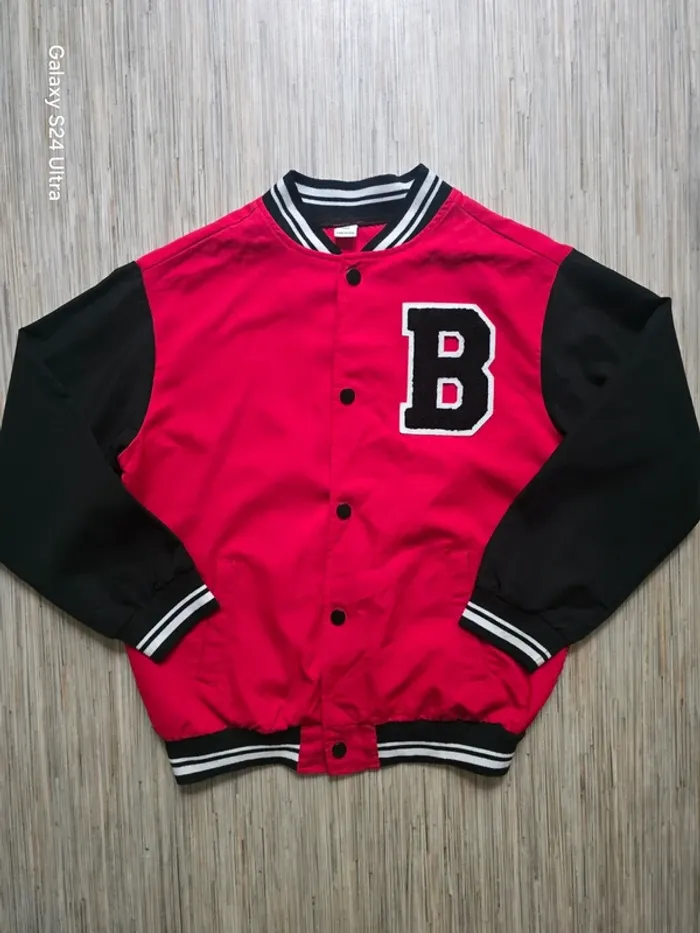 Gilet rouge et noir style Teddy - Shein - Taille 10 ans