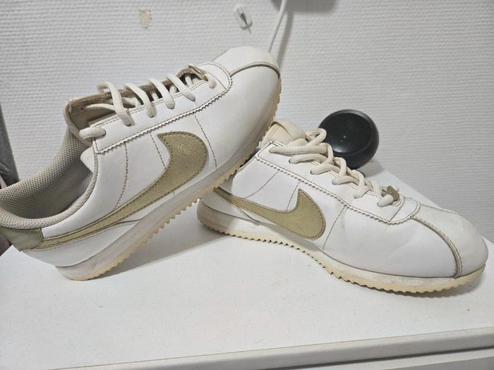 Basket cortez nike blanche et doré - photo numéro 3