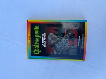 Livre - Chair de Poule - La menace de la forêt