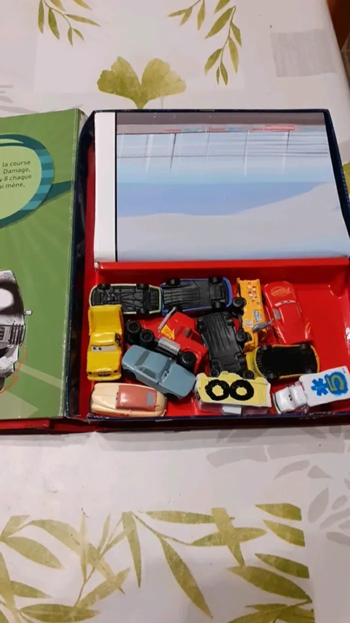 Livre jeu Cars 3 - photo numéro 3