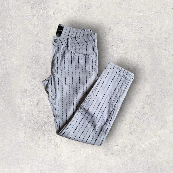 Jeans court The Kooples sport blanc a motifs noir taille 28 ou 36
