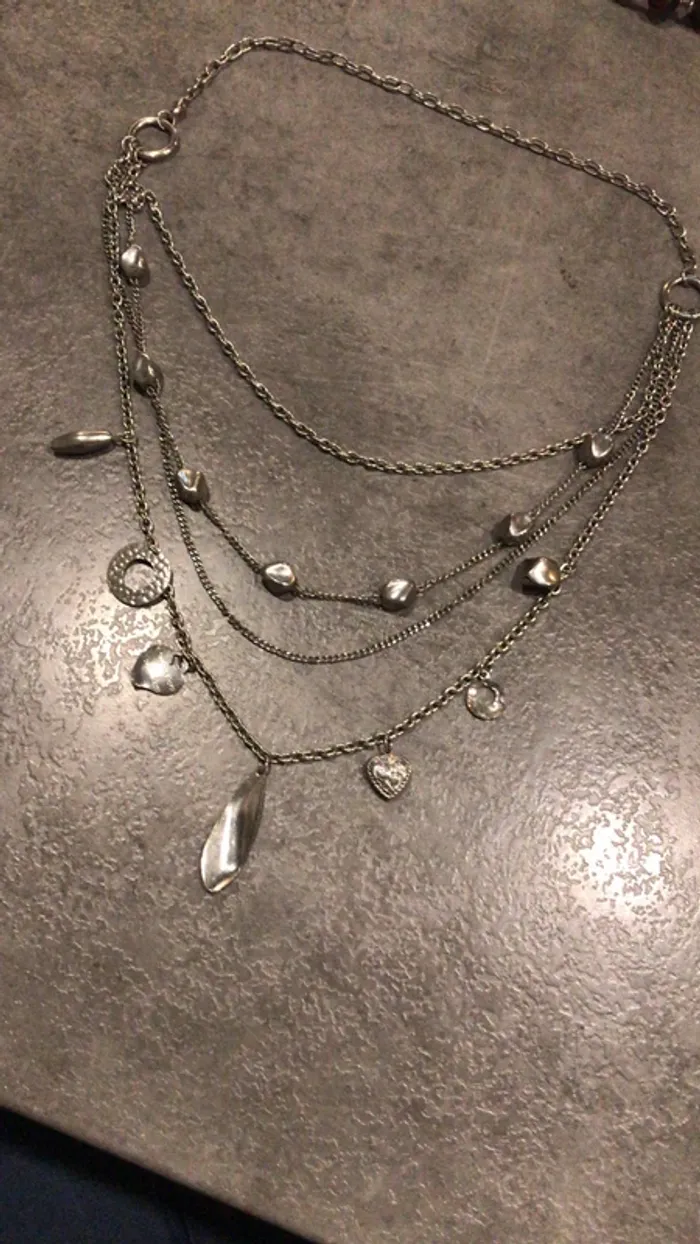 Collier étages