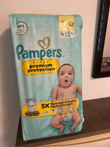 Couches Pampers taille 1