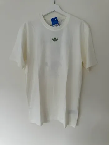 Adidas tshirt minecraft taille M neuf