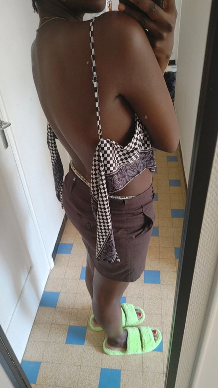 Top débardeur bretelles dos nu damier foulard - photo numéro 8