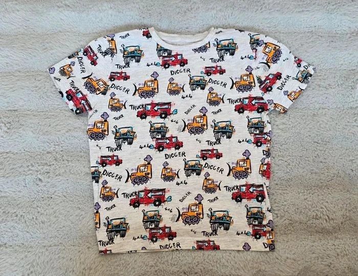 Lot 8 T-shirts 5-6ans  manche courte - photo numéro 4
