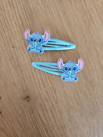 Lot 2 barrettes Stitch neuves