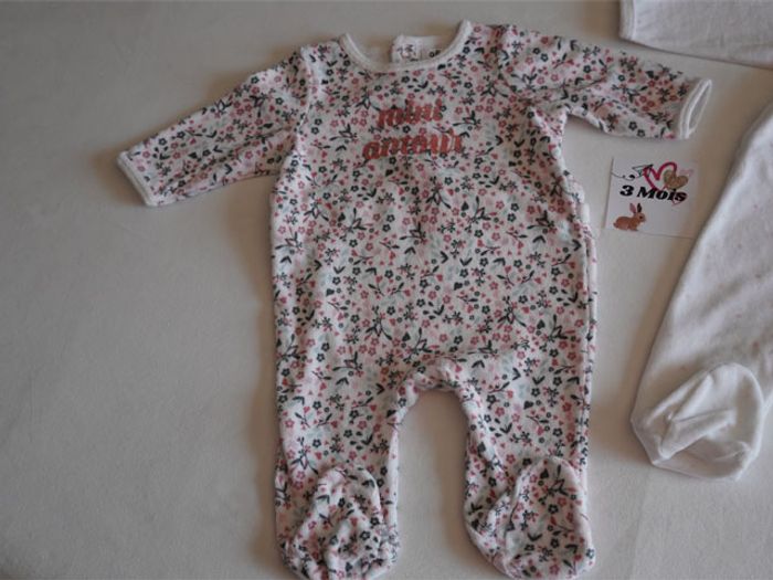 Lot n°2 de 2 Pyjamas velours blancs fantaisies Gémo en 3 mois - photo numéro 2