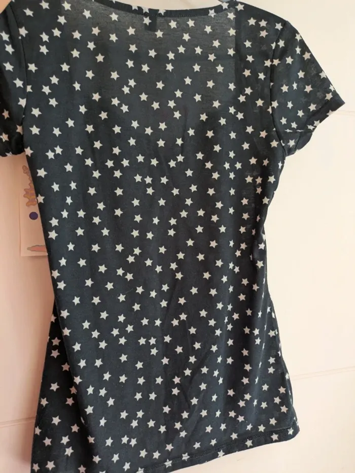 Magnifique t shirt Bleu marine à étoiles blanches - photo numéro 2