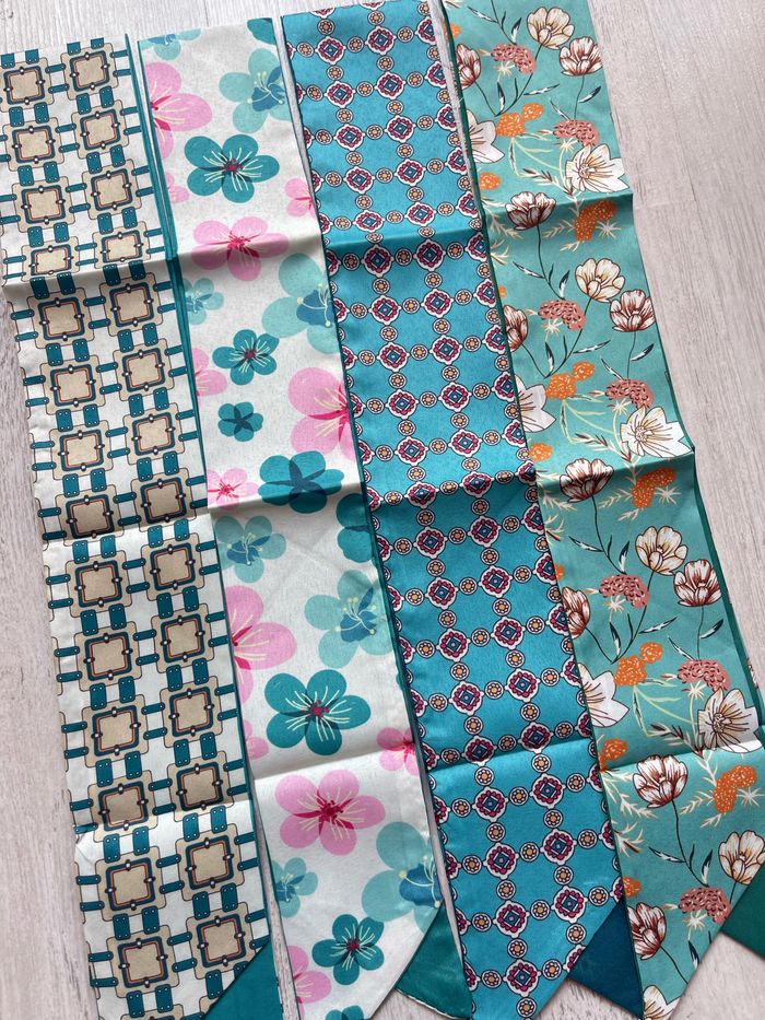 Lot de 4 bandeaux, foulards vintage - photo numéro 5
