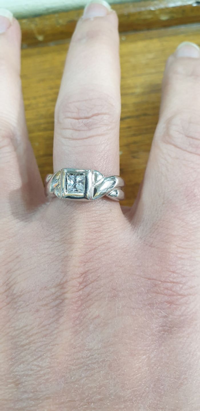 Jolie bague argent massif 925 et zyrconium