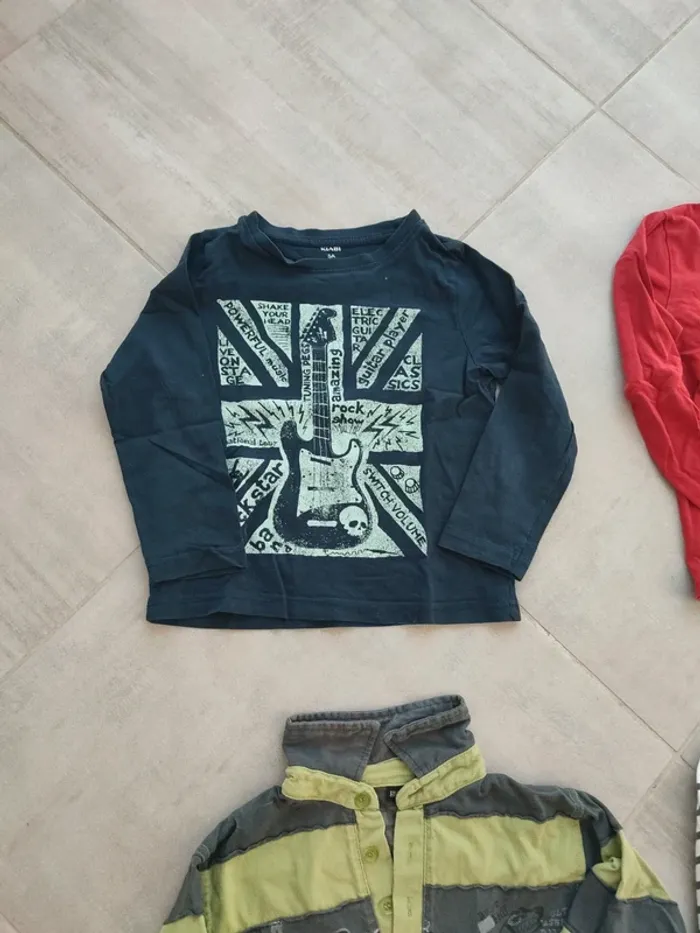 Lot de 9 Tshirts manches longues garçon 5 ans - photo numéro 12