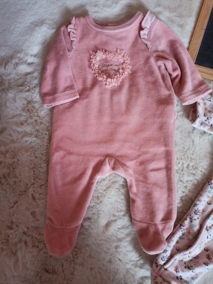 Lot 2 pyjama 1 piece - photo numéro 2