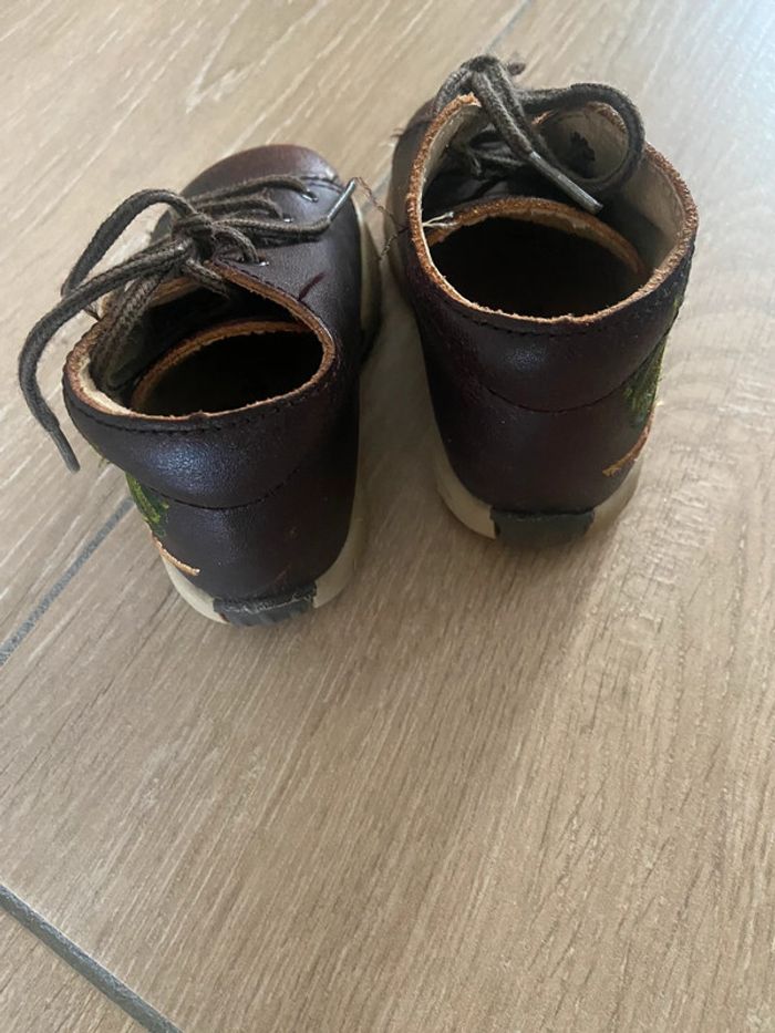 Chaussures 19 - photo numéro 2