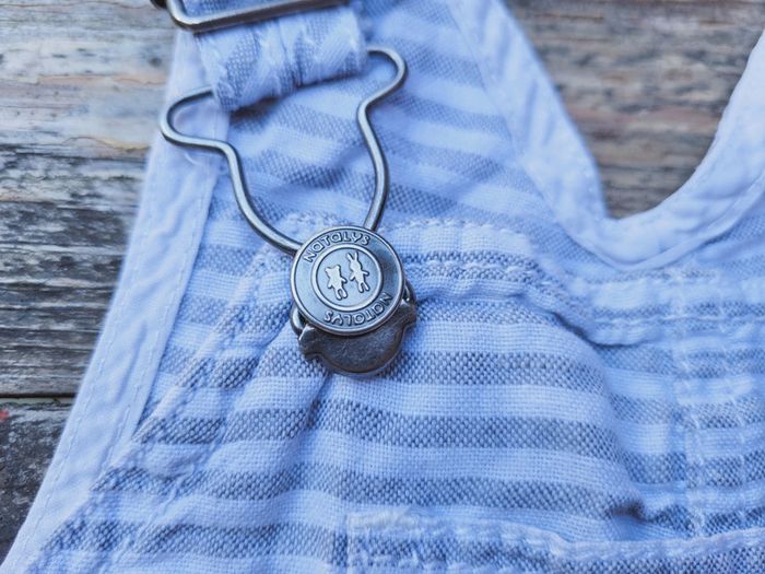 Superbe salopette short légère (lin et coton) Natalys, blanche rayée gris/bleu, 12 mois (1an) - photo numéro 2