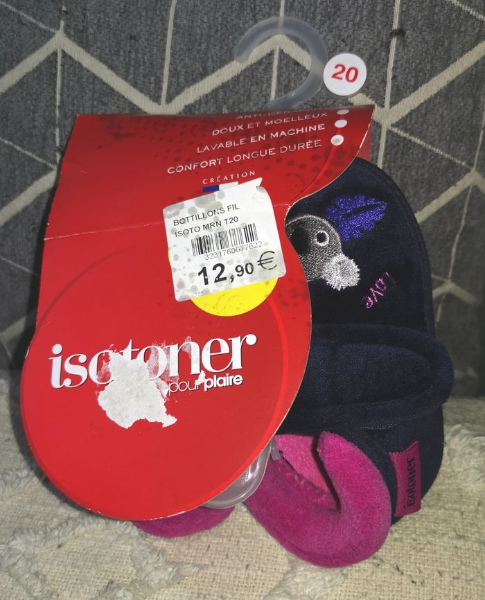 Chaussons Isotoner P20 neufs - photo numéro 2